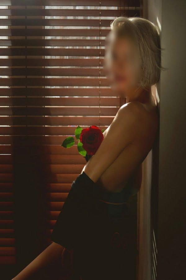 Проститутка Любовь СПб у метро Обводный Канал, телефон +7(911)263-24-68