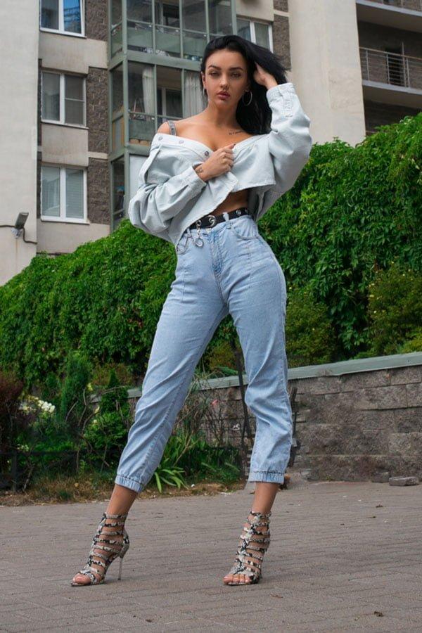 Проститутка Лера СПб у метро Черная Речка, телефон +7(999)028-14-58