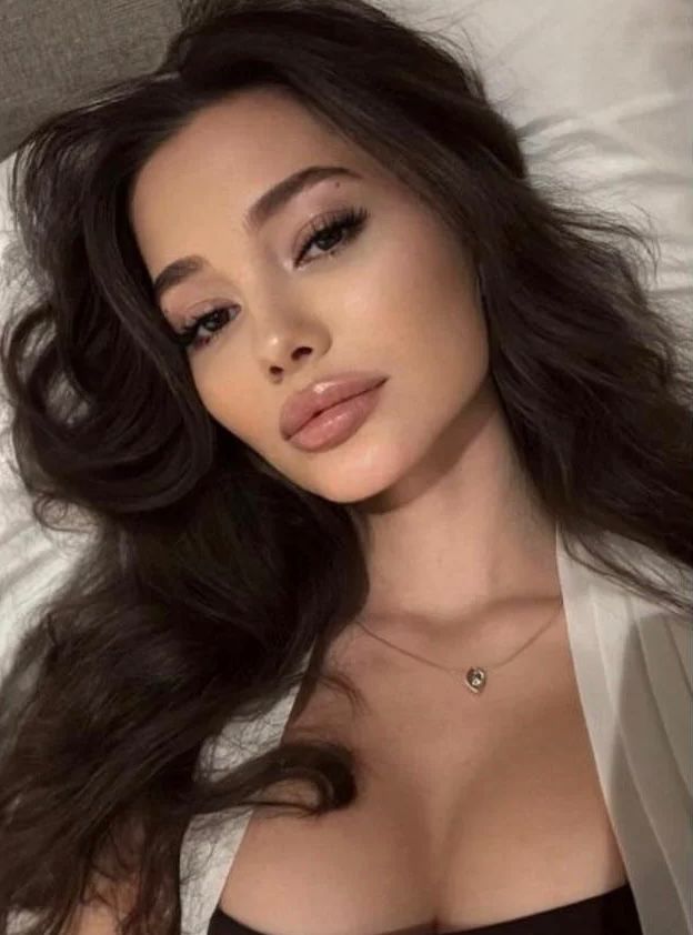 Проститутка Вероника СПб у метро Василеостровская, телефон +7(921)946-57-47