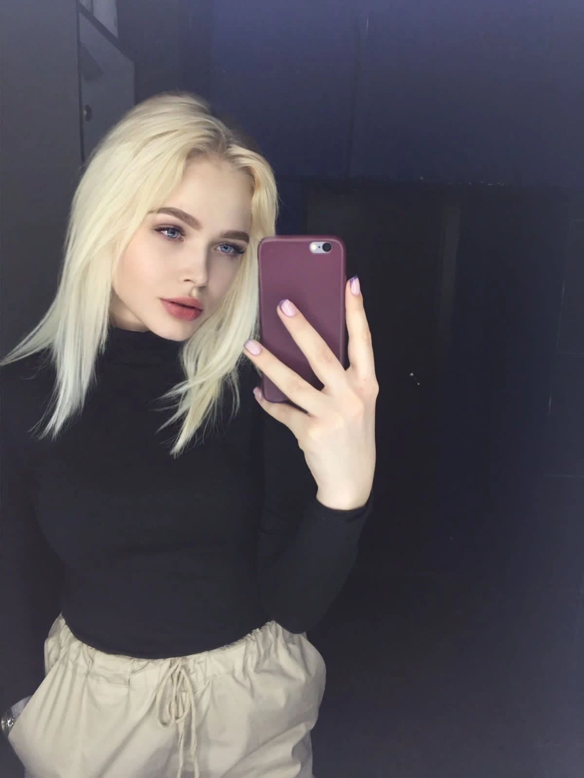 Проститутка Лариса СПб у метро Балтийская, телефон +7(981)126-12-57